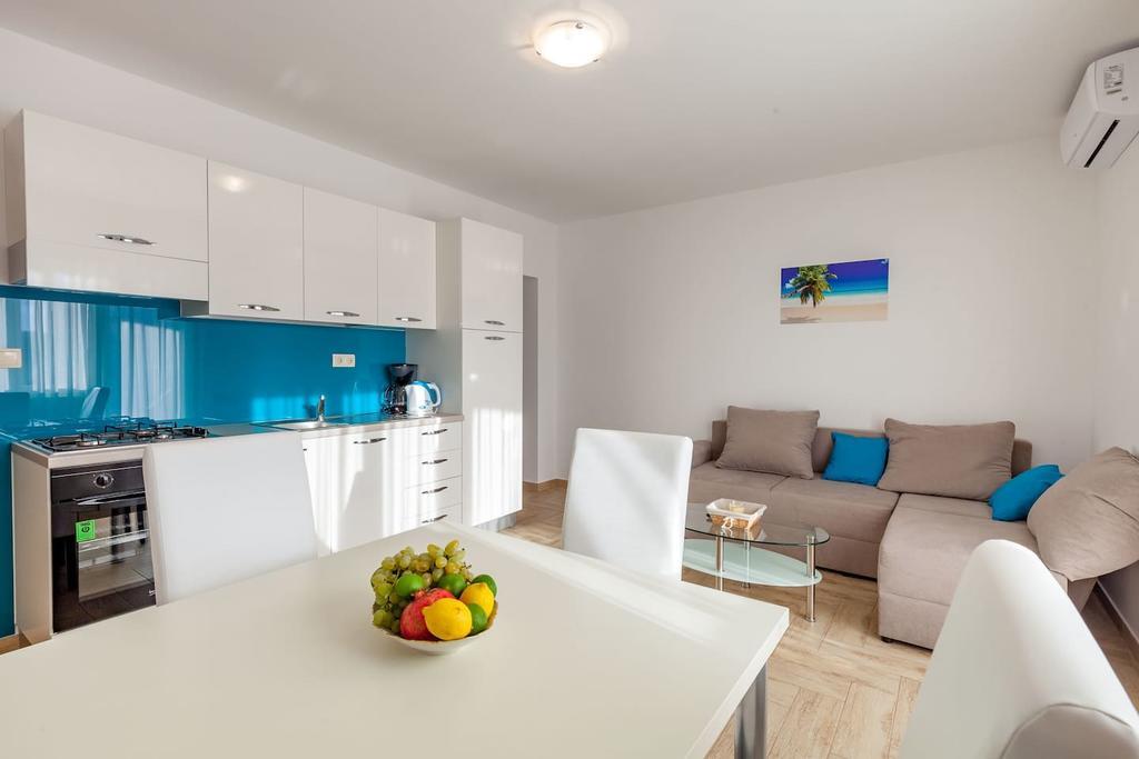 פודסטראנה Apartmani Sanja Suta מראה חיצוני תמונה