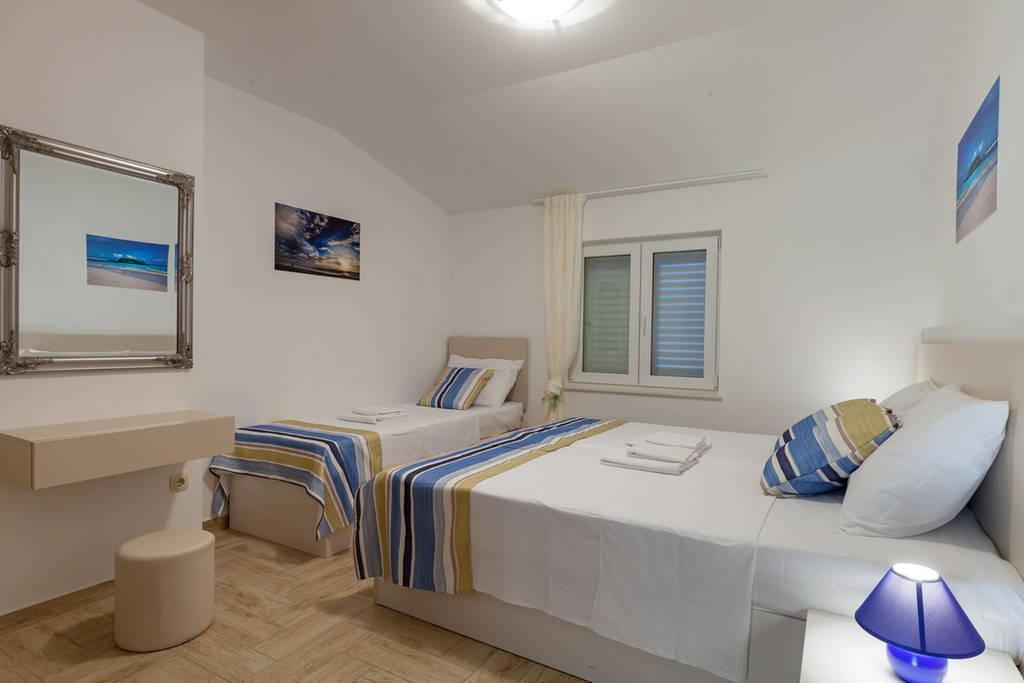 פודסטראנה Apartmani Sanja Suta מראה חיצוני תמונה