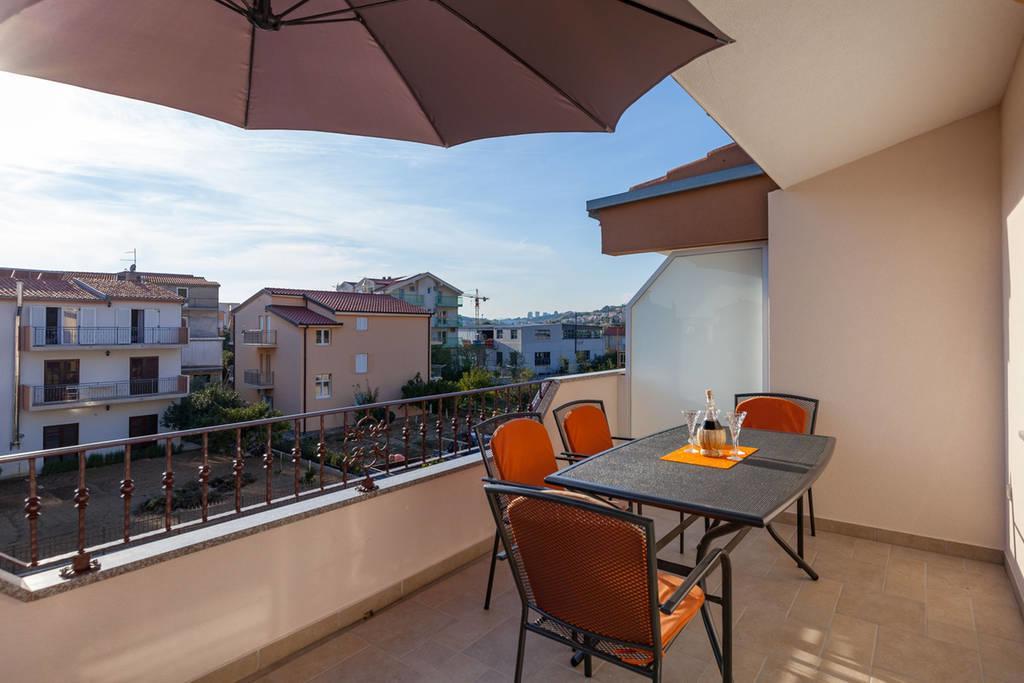 פודסטראנה Apartmani Sanja Suta מראה חיצוני תמונה