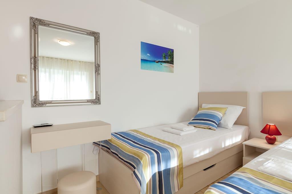 פודסטראנה Apartmani Sanja Suta מראה חיצוני תמונה
