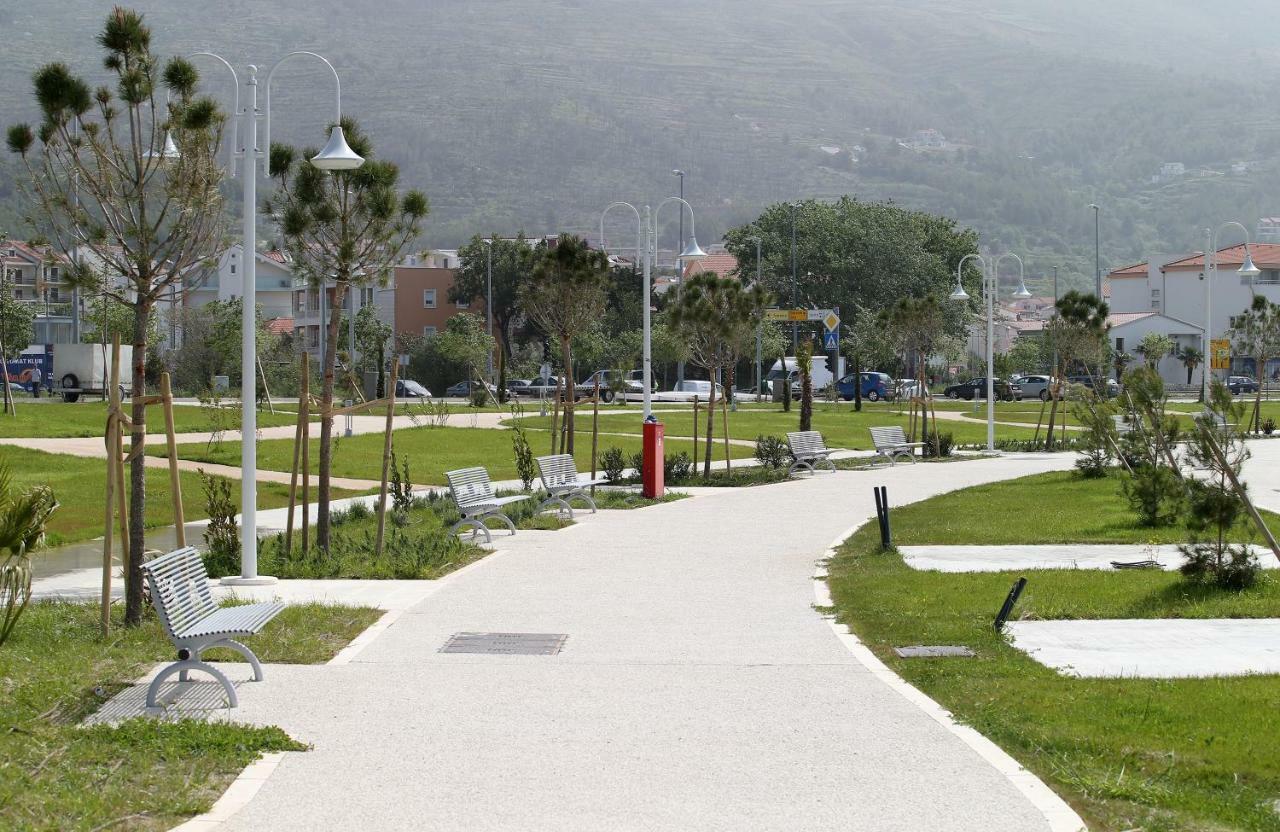 פודסטראנה Apartmani Sanja Suta מראה חיצוני תמונה